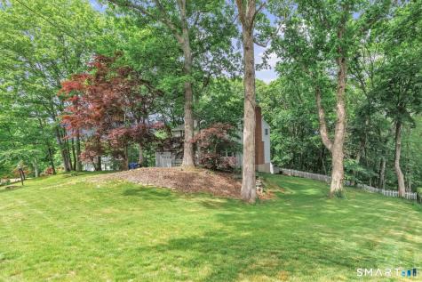 21 Overlook Place Trumbull CT 06611