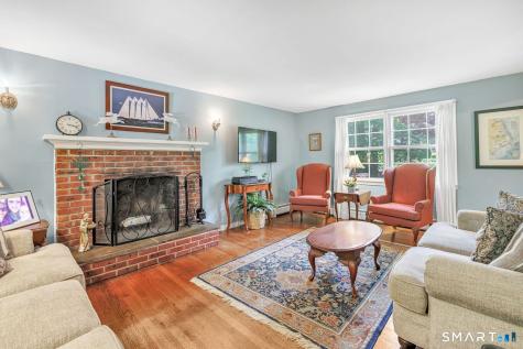 21 Overlook Place Trumbull CT 06611