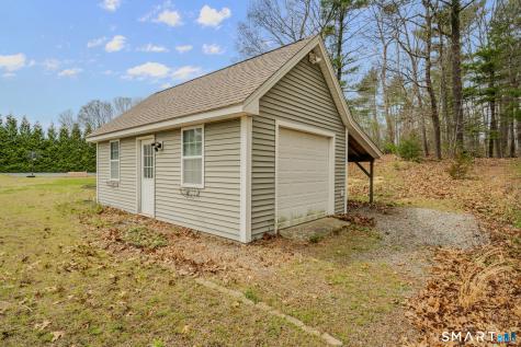 8 Quiet Cove Lane Griswold CT 06351