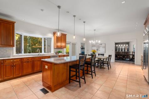 15 Adirondack Trail Easton CT 06612