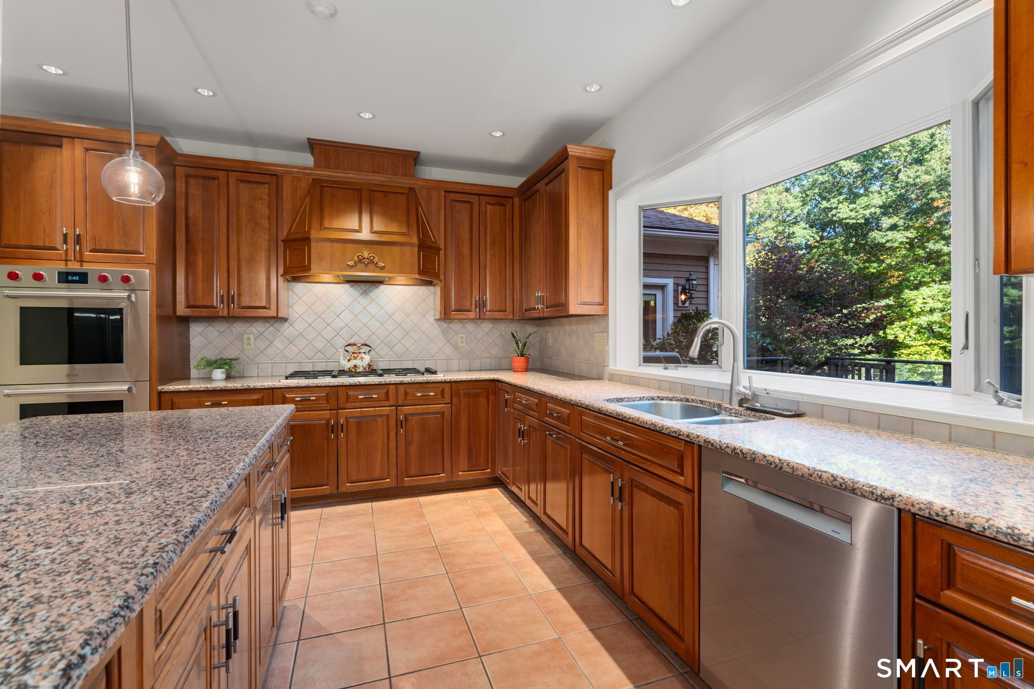 15 Adirondack Trail Easton CT 06612