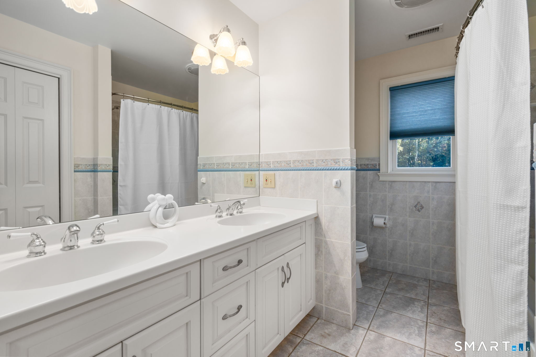 15 Adirondack Trail Easton CT 06612