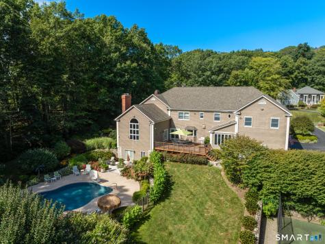 15 Adirondack Trail Easton CT 06612