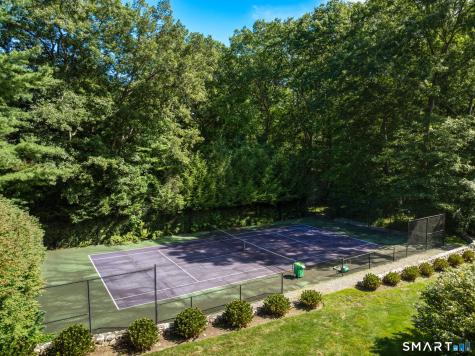 15 Adirondack Trail Easton CT 06612