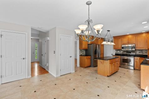 38 Thompson Hill Road Canton CT 06019
