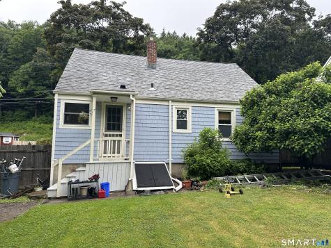 142 Clay Street Thomaston CT 06787