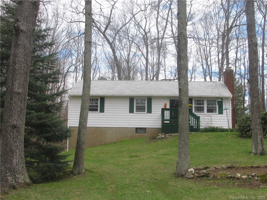 8 Red Oak Hill Road Willington CT 06279