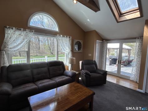 72 Nolan Road Hamden CT 06514