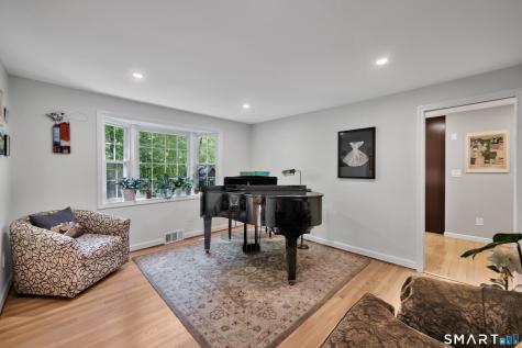 26 Buckboard Lane Avon CT 06001