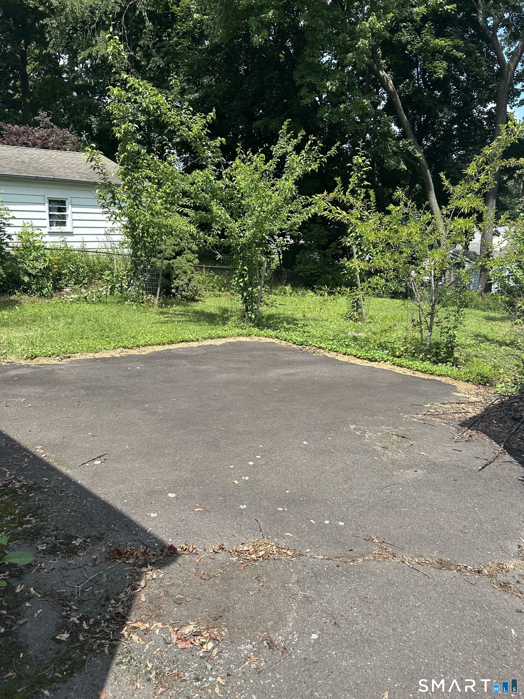 327 North Hoadley Street Naugatuck CT 06770