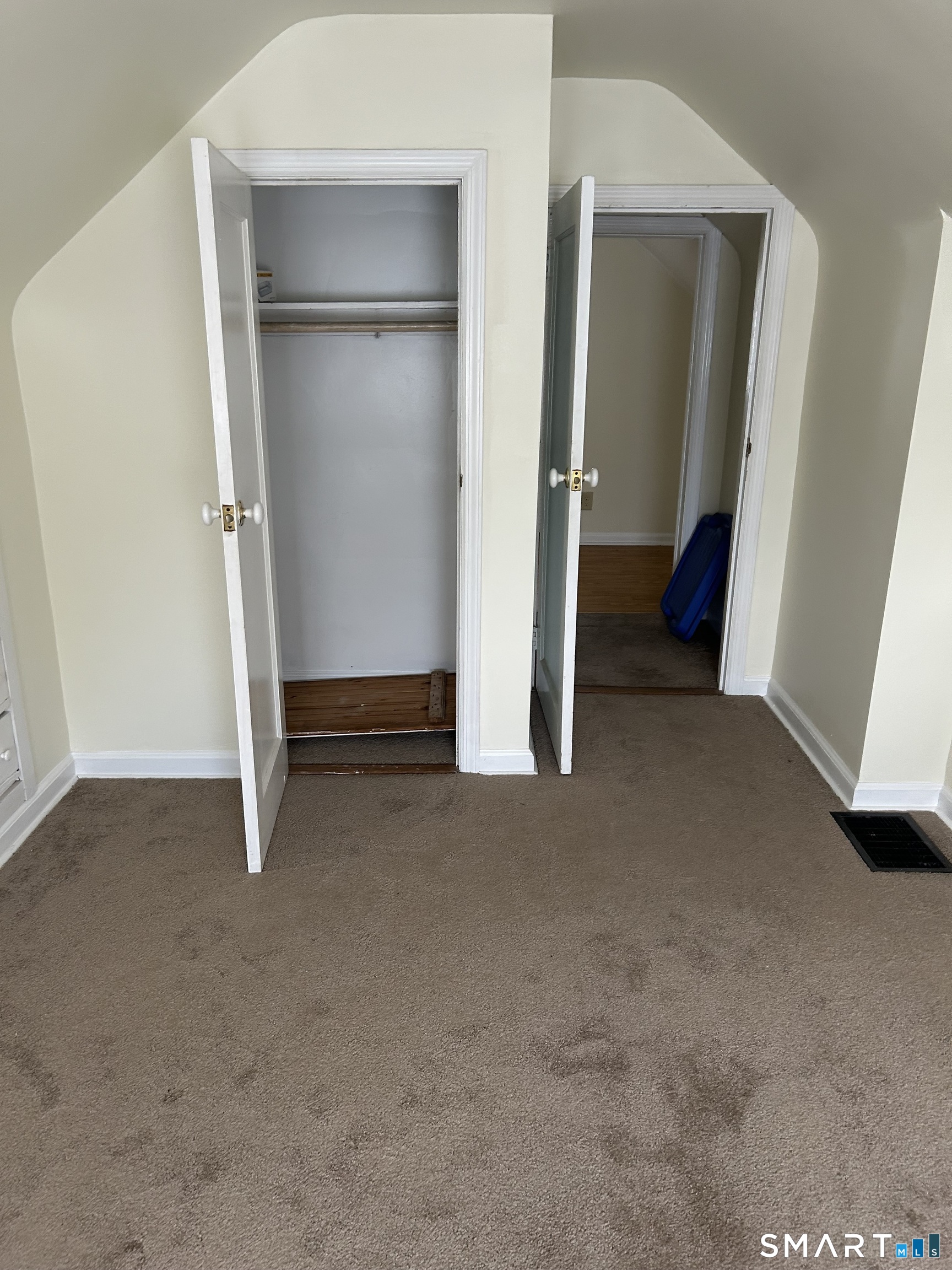327 North Hoadley Street Naugatuck CT 06770