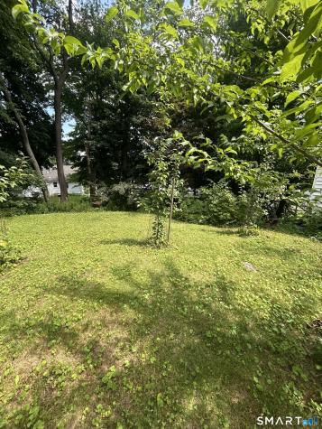 327 North Hoadley Street Naugatuck CT 06770