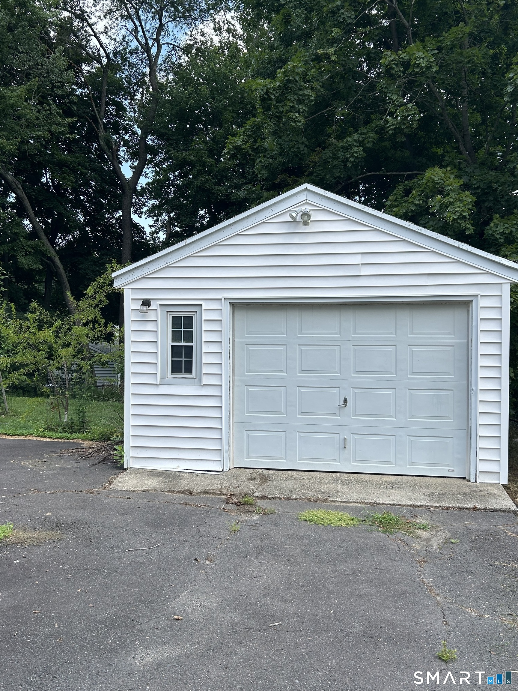 327 North Hoadley Street Naugatuck CT 06770