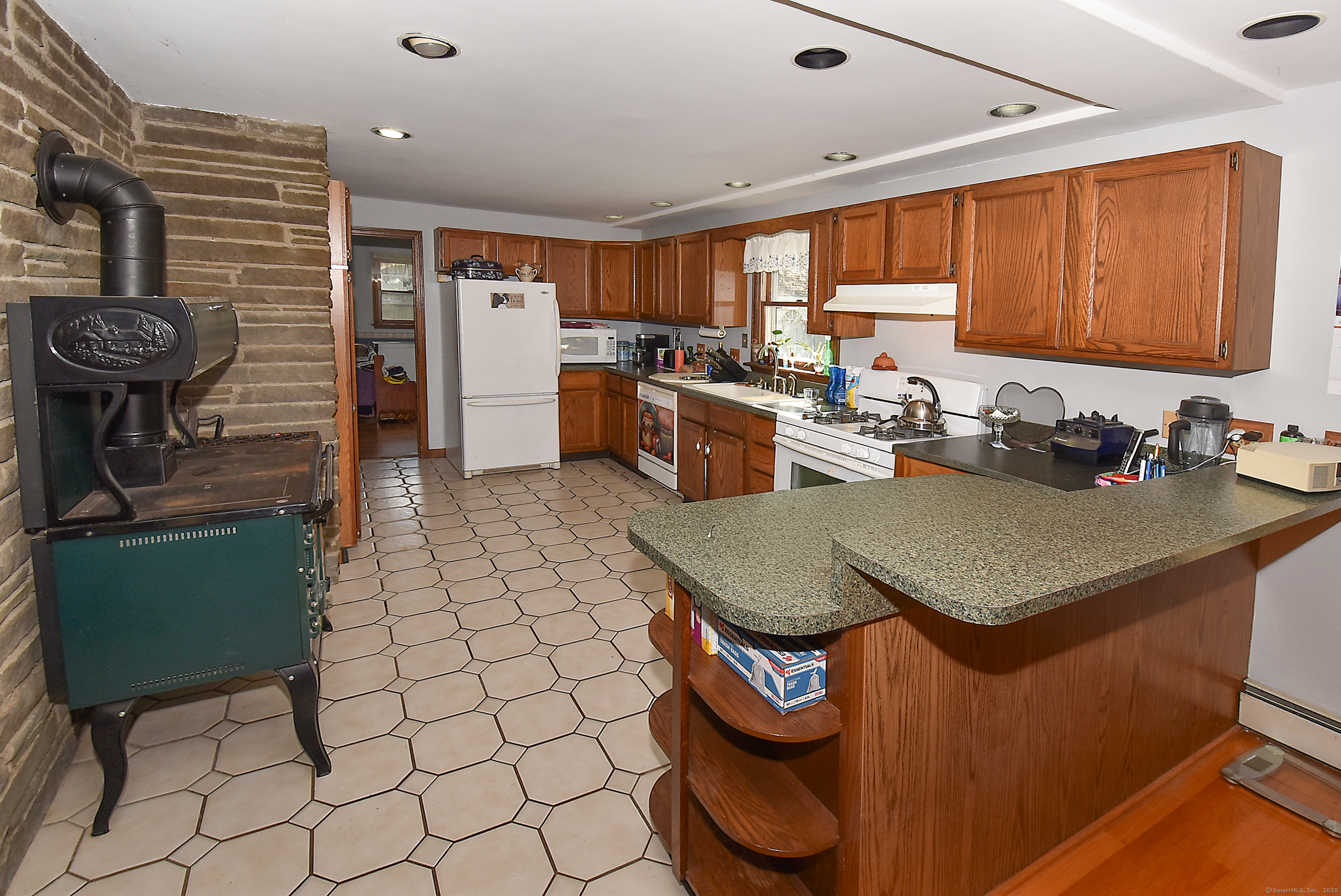 10 Ash Street Stafford CT 06076