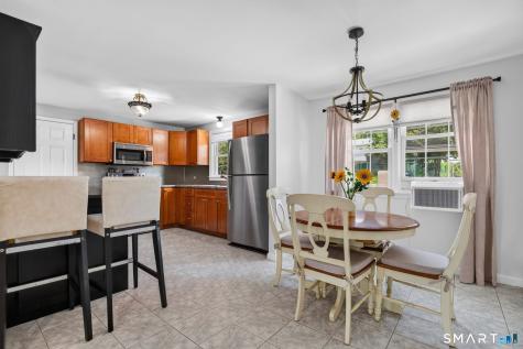 5 Beatrice Drive North Haven CT 06473