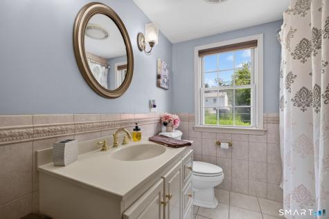 5 Beatrice Drive North Haven CT 06473