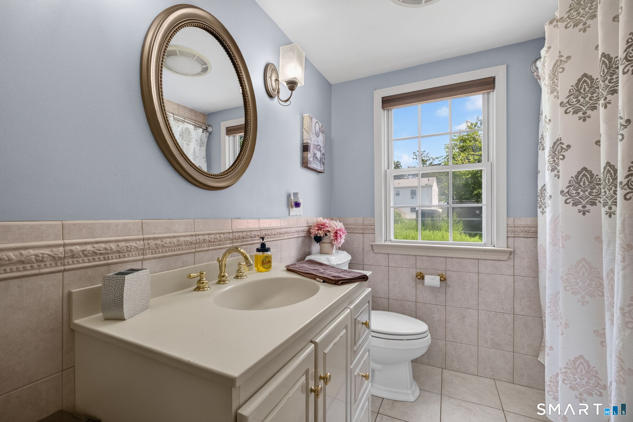 5 Beatrice Drive North Haven CT 06473