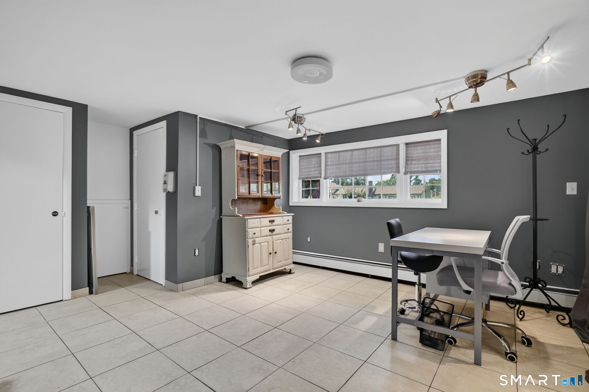 5 Beatrice Drive North Haven CT 06473