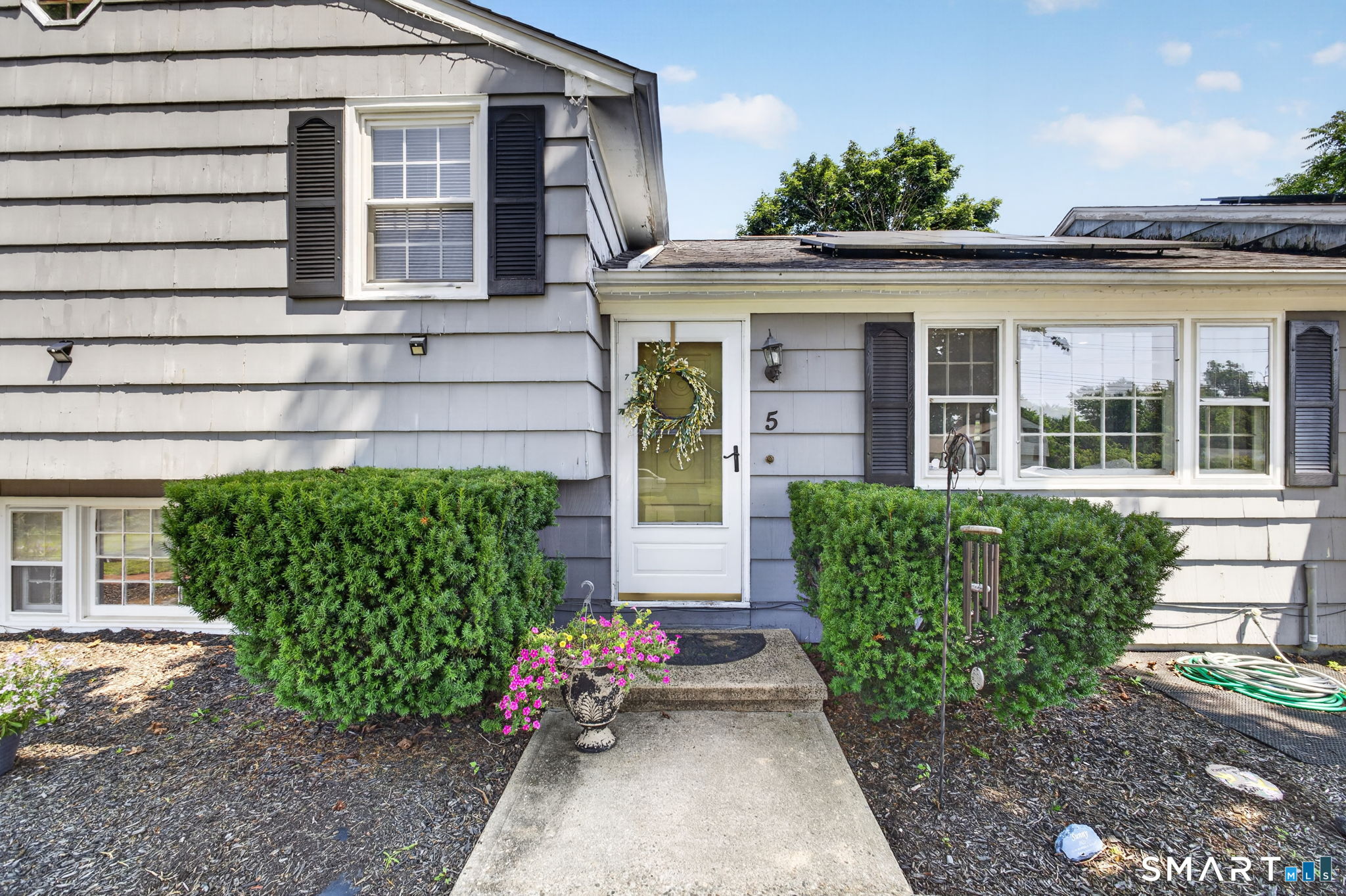 5 Beatrice Drive North Haven CT 06473