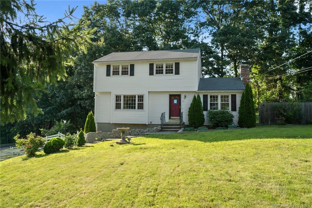 15 High View Circle Danbury CT 06811