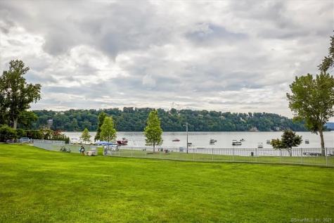 22 Bayview Drive Brookfield CT 06804