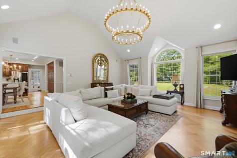 37 Jenny Lane Oxford CT 06478