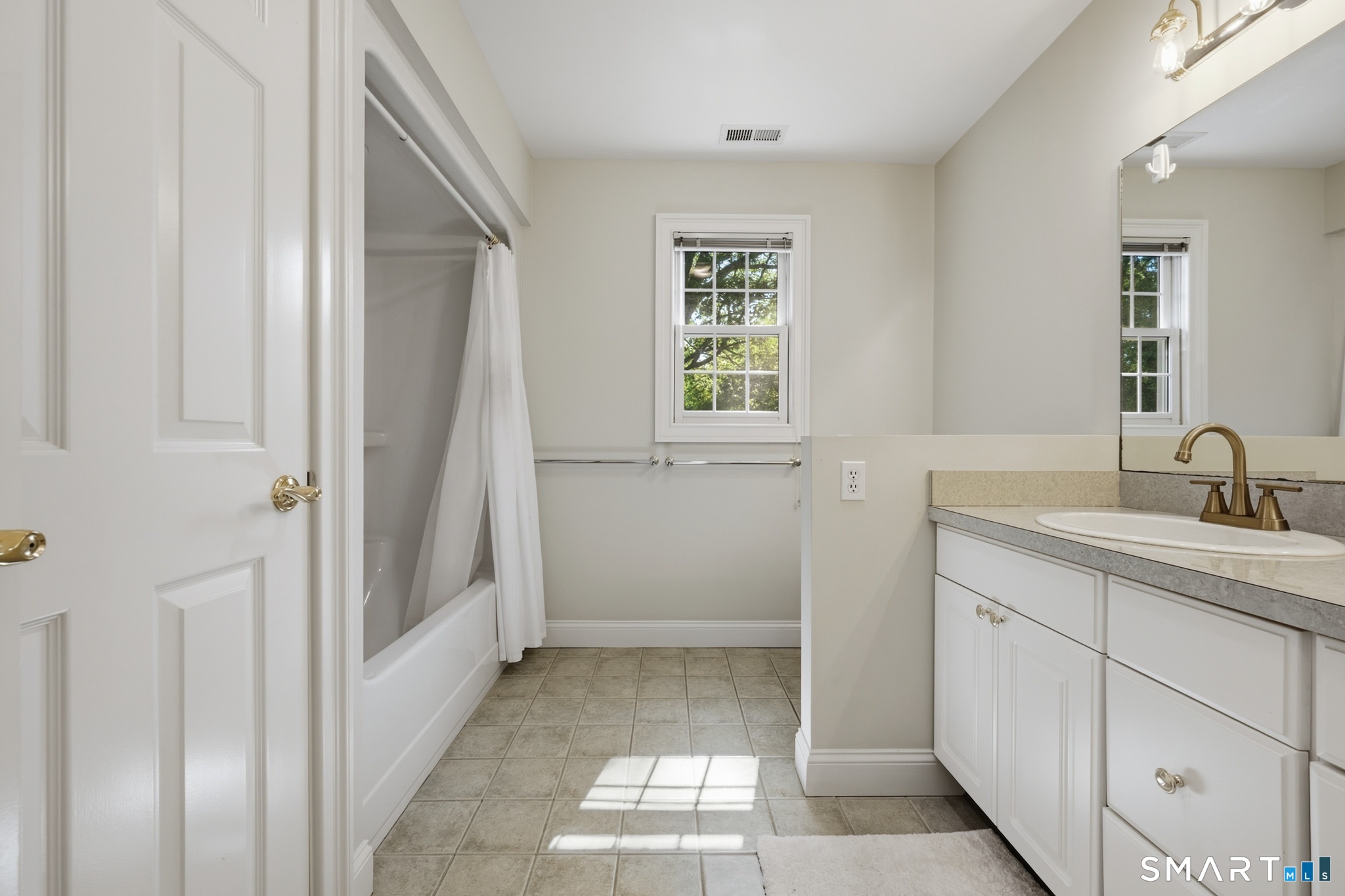 37 Jenny Lane Oxford CT 06478