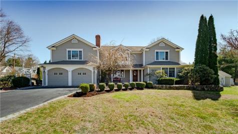 24 Old Orchard Road Easton CT 06612