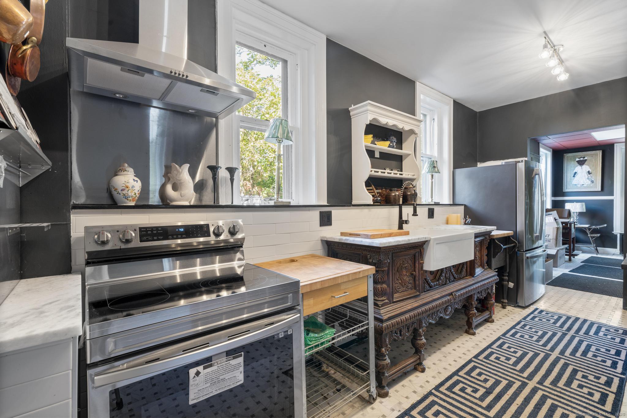 14 Wethersfield Avenue Hartford CT 06114