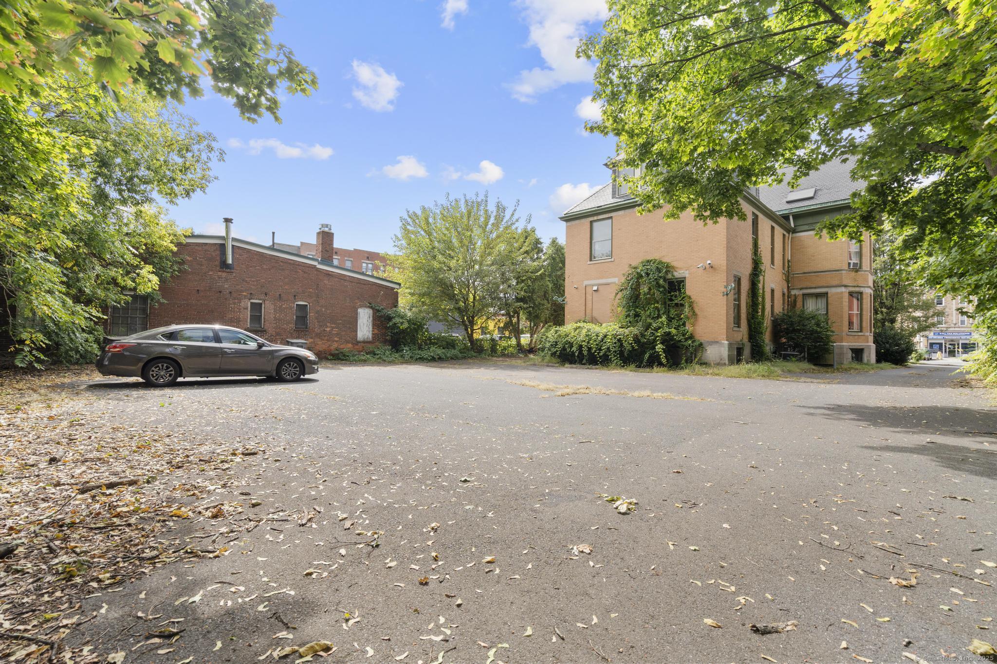 14 Wethersfield Avenue Hartford CT 06114