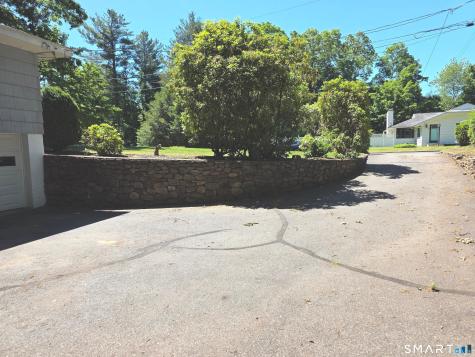54 Hemlock Ridge Cheshire CT 06410