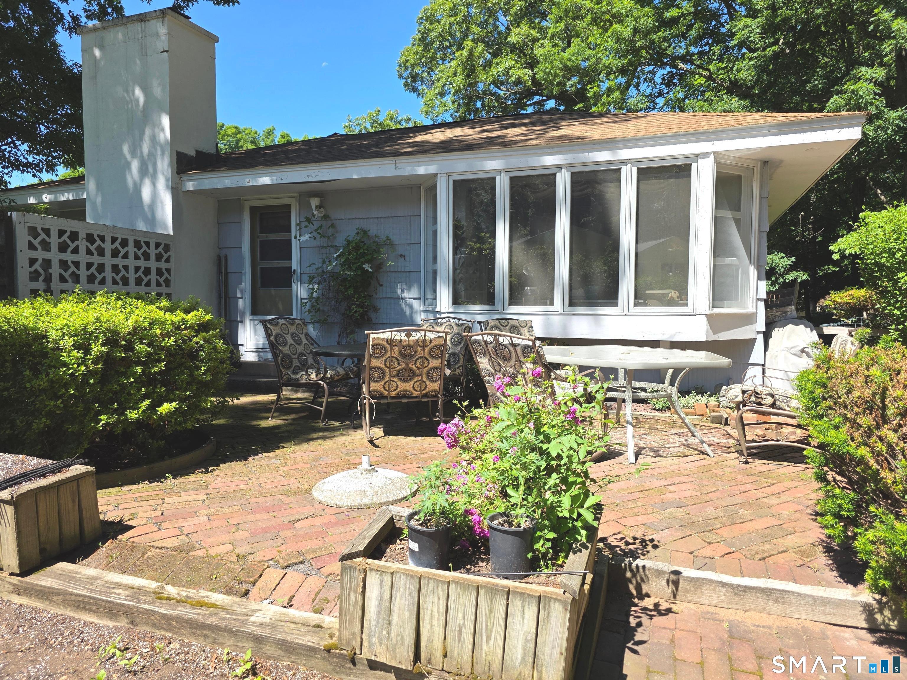 54 Hemlock Ridge Cheshire CT 06410