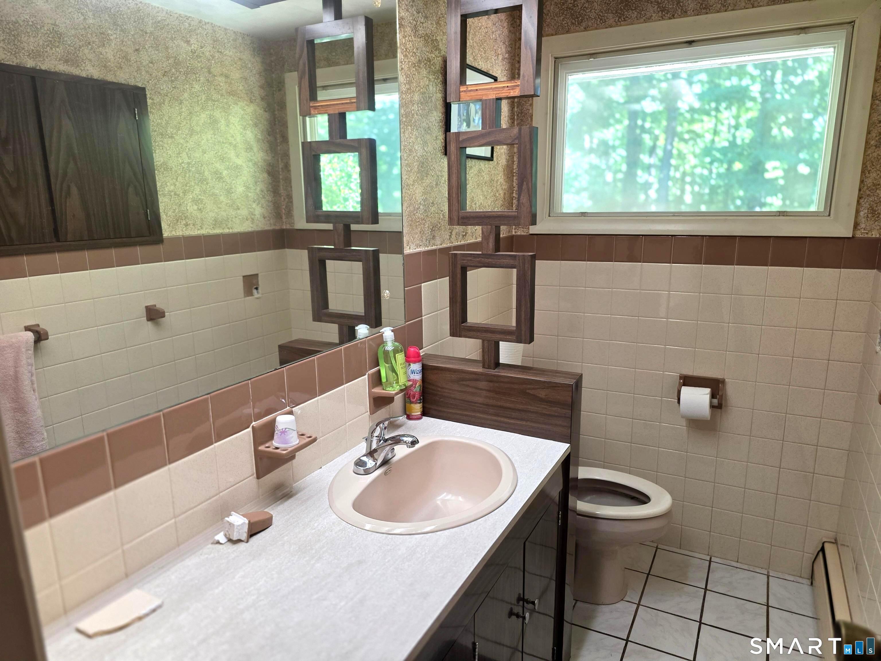 54 Hemlock Ridge Cheshire CT 06410