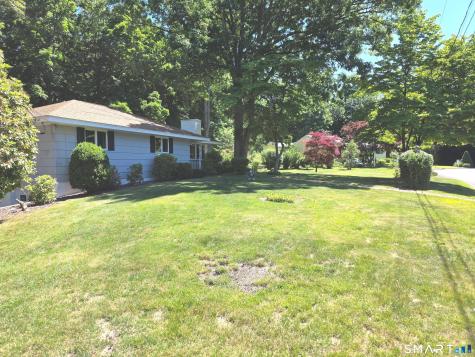 54 Hemlock Ridge Cheshire CT 06410