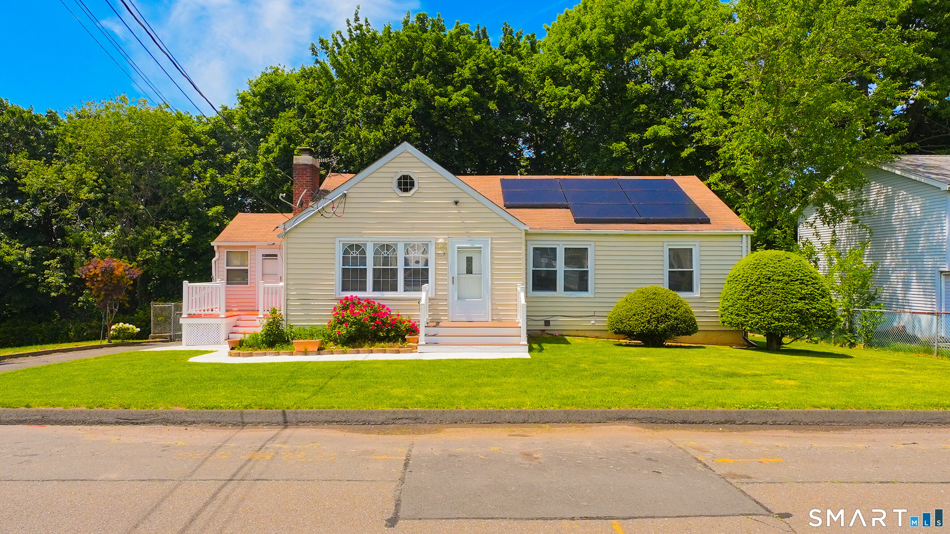 114 Highland Avenue East Haven CT 06513