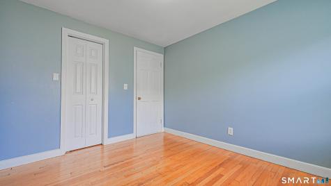 114 Highland Avenue East Haven CT 06513