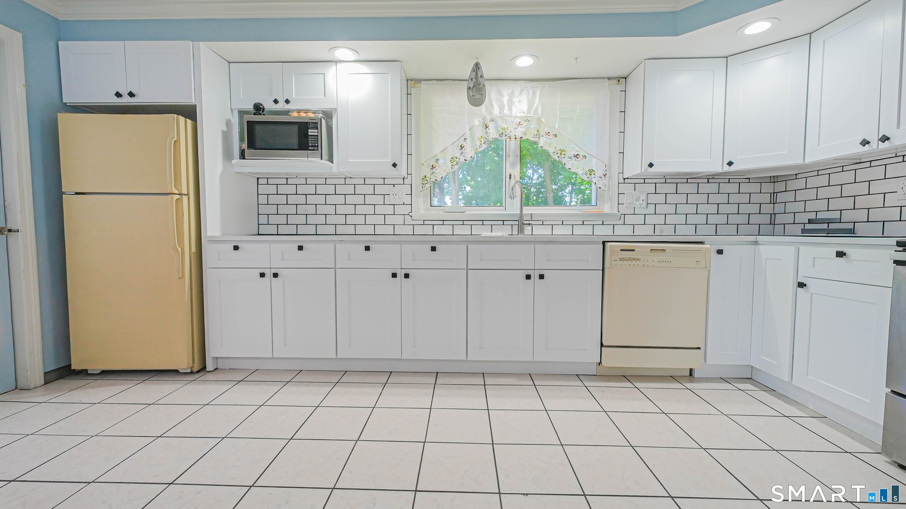 114 Highland Avenue East Haven CT 06513