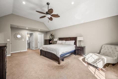 52 Oakland Court Meriden CT 06450