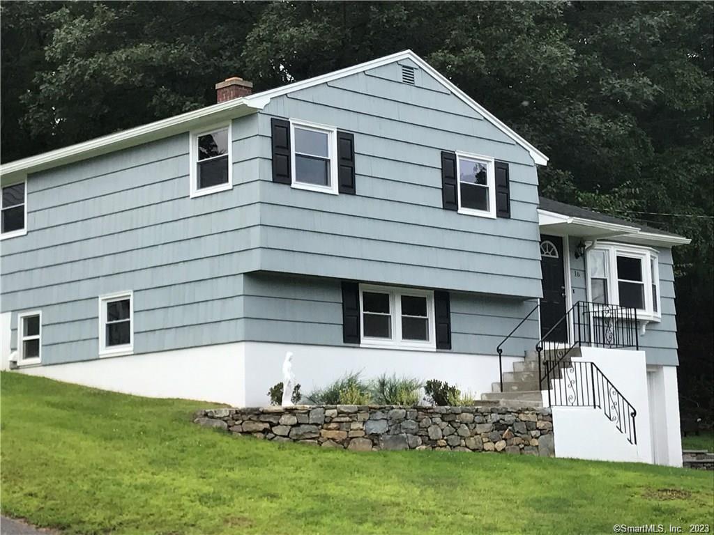 16 Robincrest Drive Waterbury CT 06708
