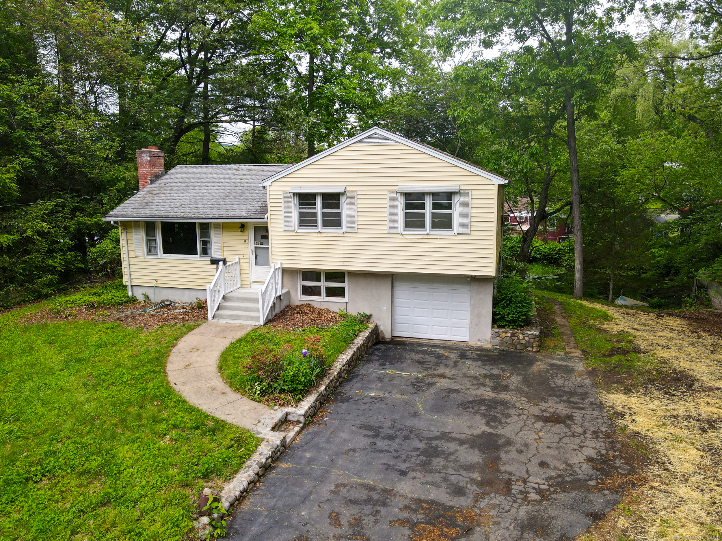 12 Silver Drive Burlington CT 06013