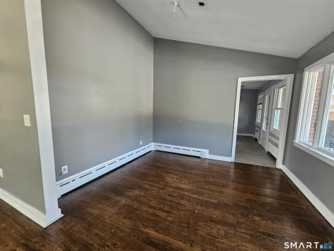 762 Ocean Avenue New London CT 06320