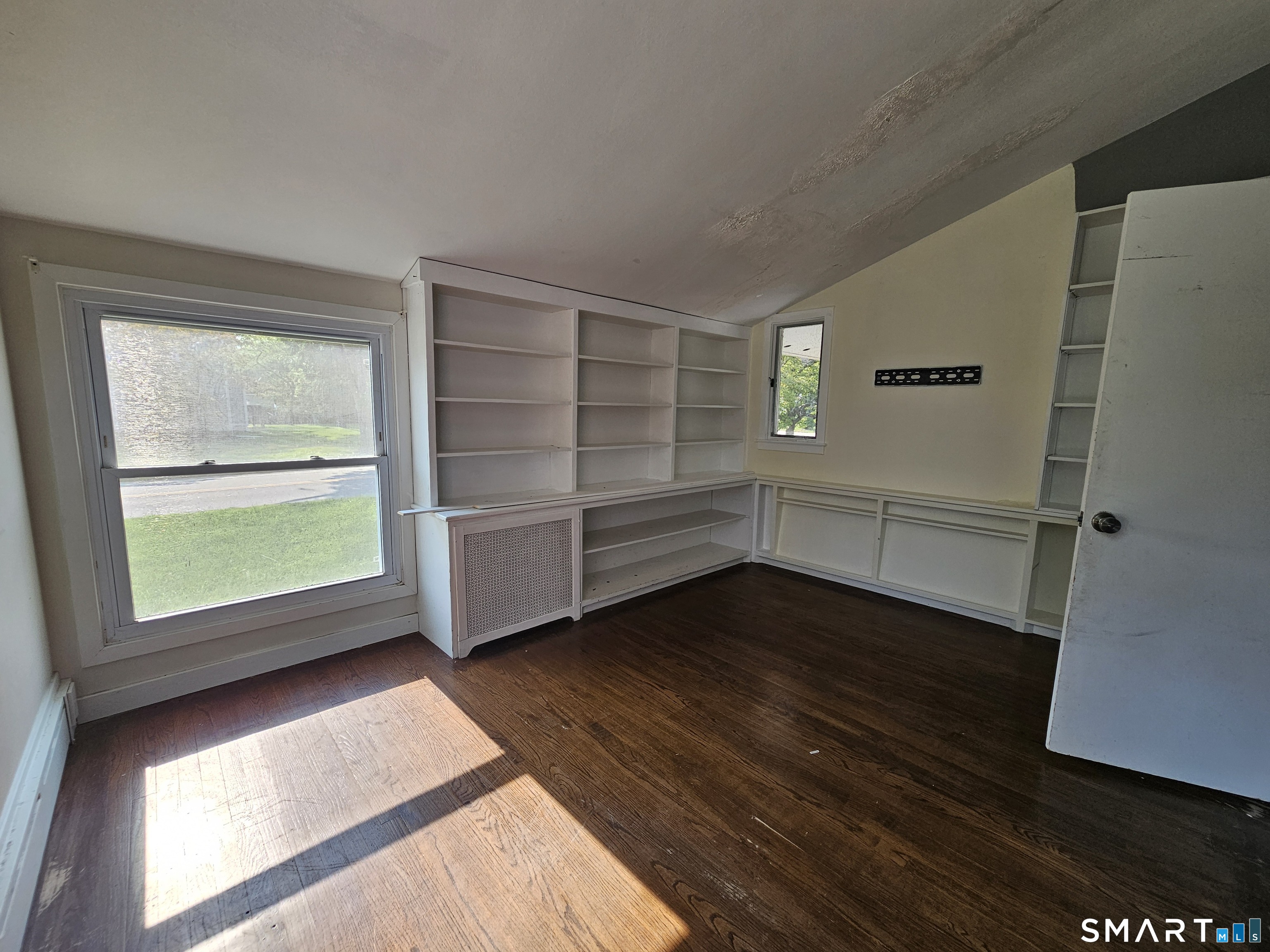 762 Ocean Avenue New London CT 06320