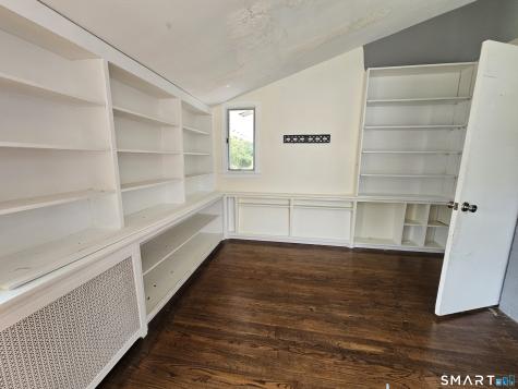 762 Ocean Avenue New London CT 06320
