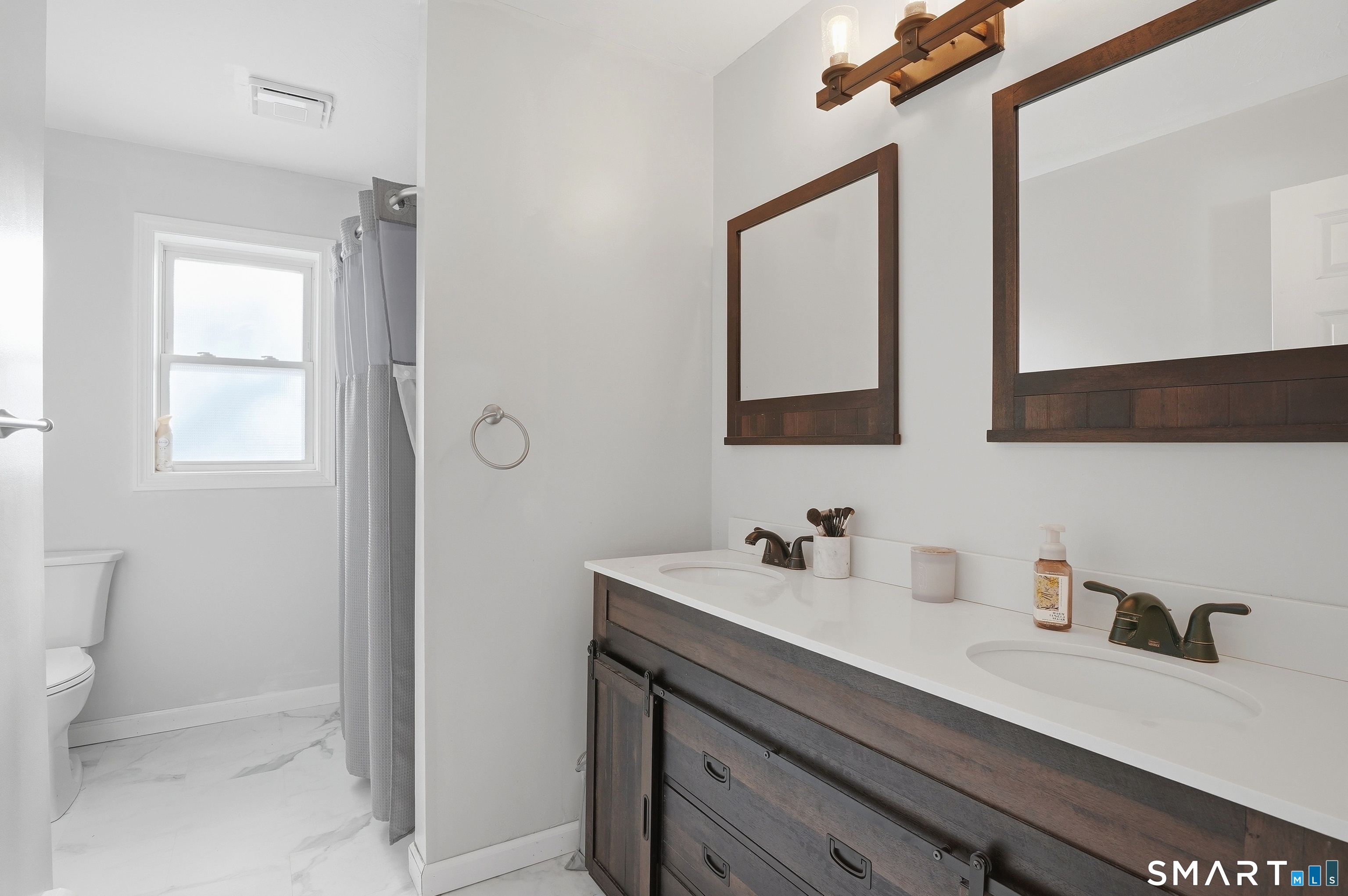 17 Vine Street Putnam CT 06260