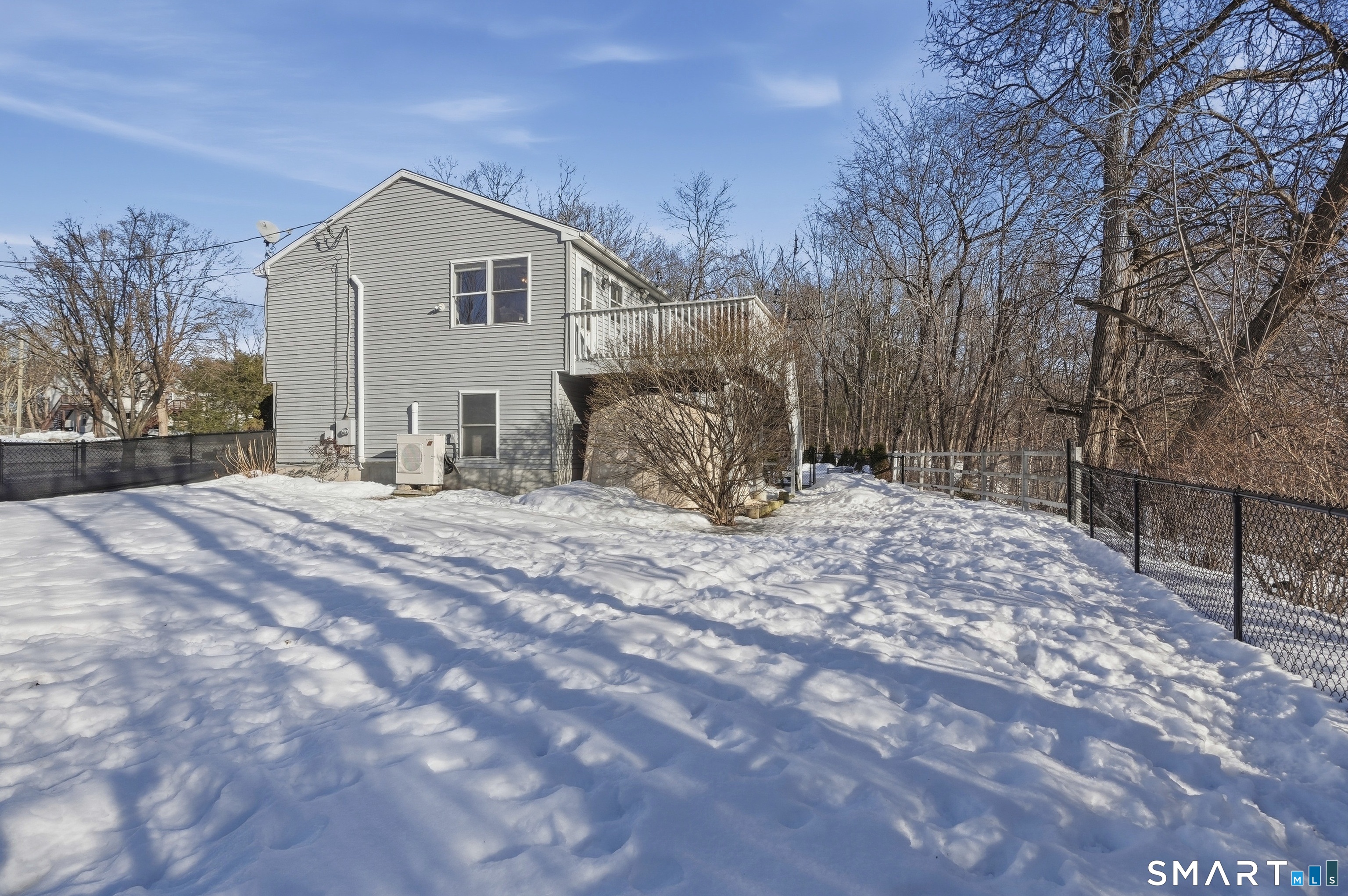 17 Vine Street Putnam CT 06260