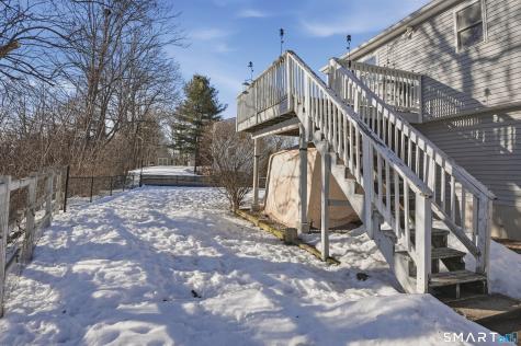 17 Vine Street Putnam CT 06260