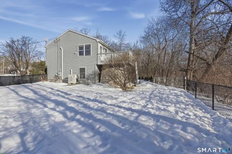 17 Vine Street Putnam CT 06260