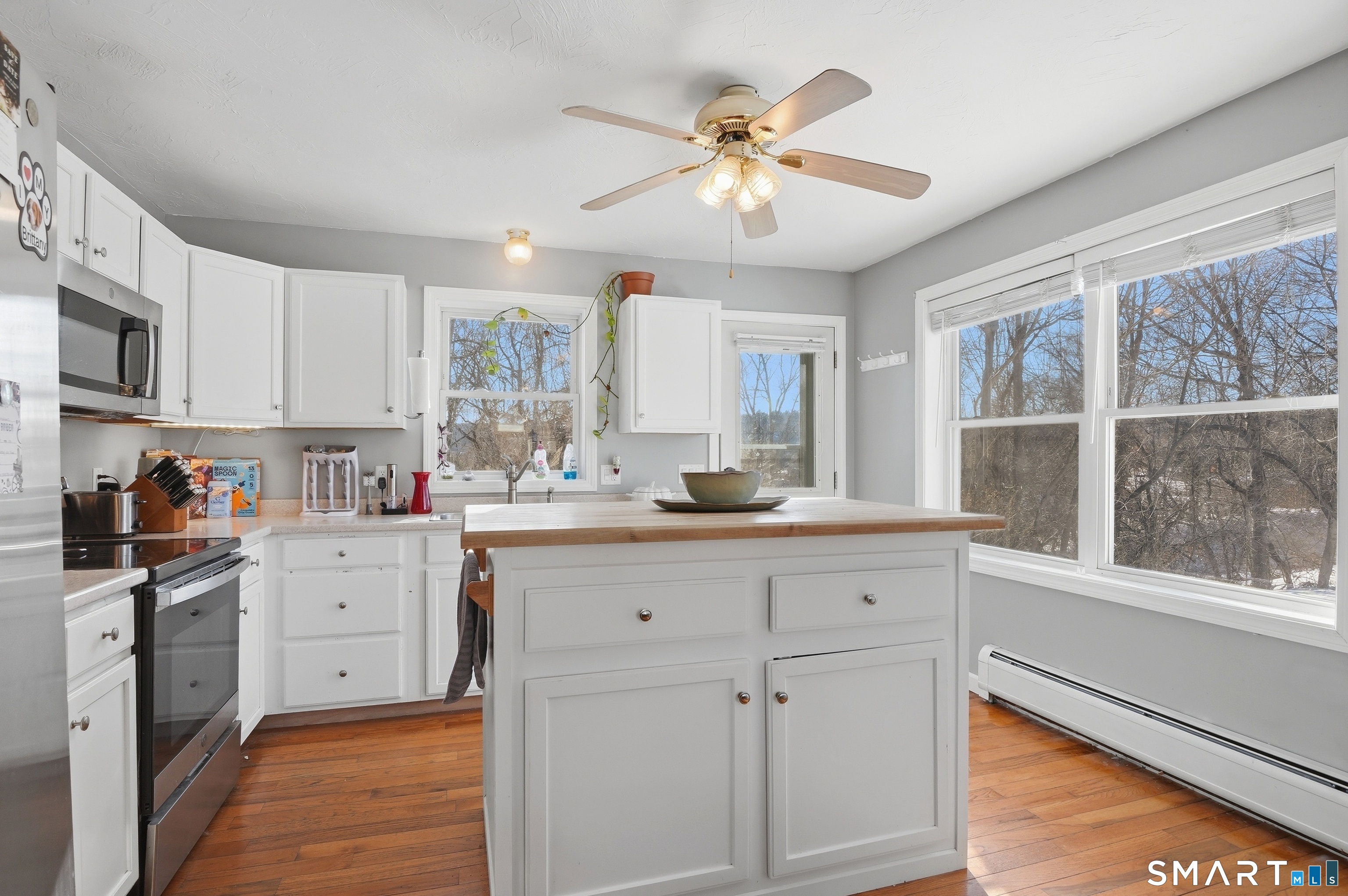 17 Vine Street Putnam CT 06260