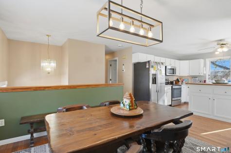 17 Vine Street Putnam CT 06260