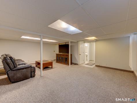 49 Whitehall Drive East Hartford CT 06118